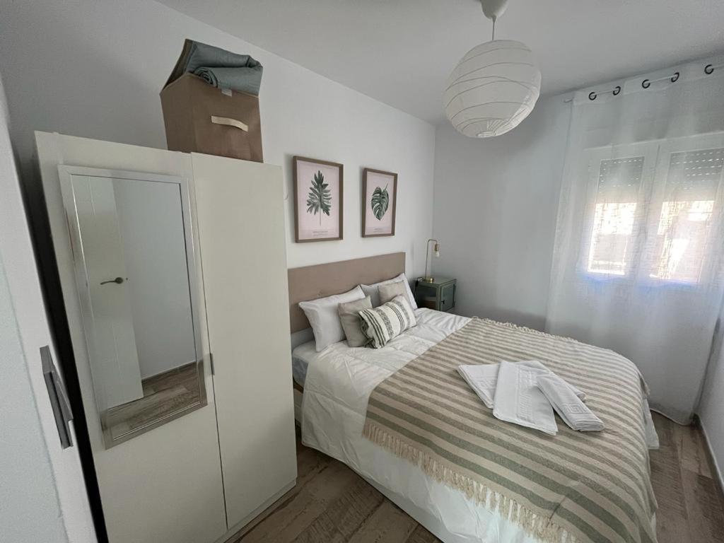 Apartamento Ciudad Jardin Cuarta Planta Sin Ascensor กอร์โดบา ภายนอก รูปภาพ